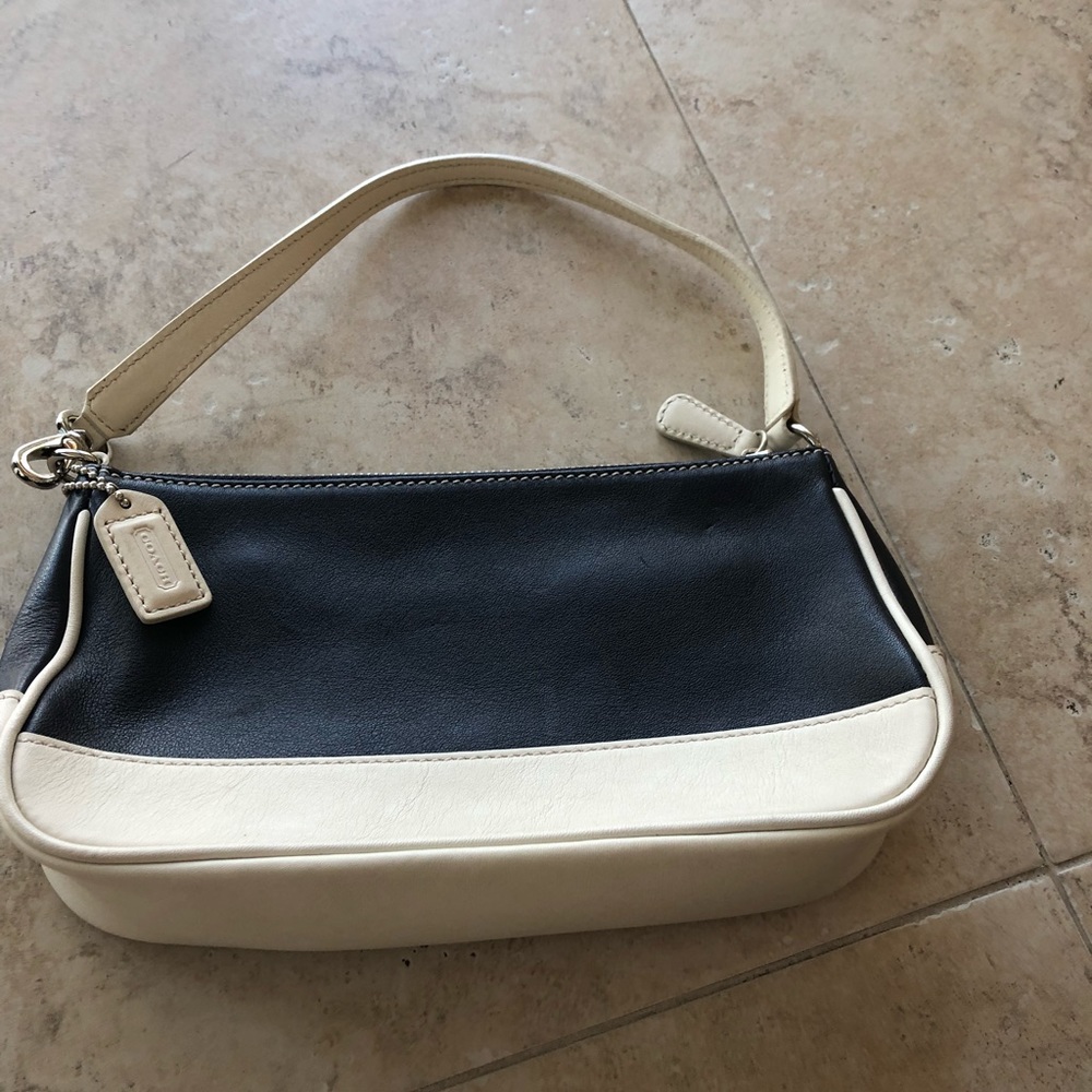 Coach leather Navy/Cream wristlet